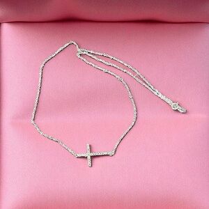 ✝️ Silver Cross Necklace w/inlaid tiny rhinestones - NWOT